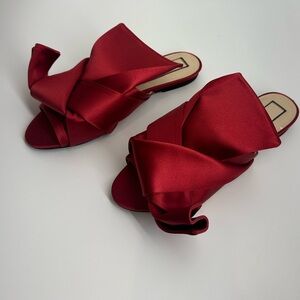 NO.21 RED FLAT PEEP TOE MULES